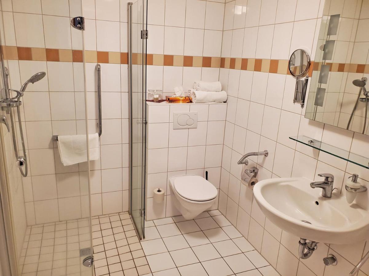 Landhotel Westerwaldgrill Hohn  Экстерьер фото